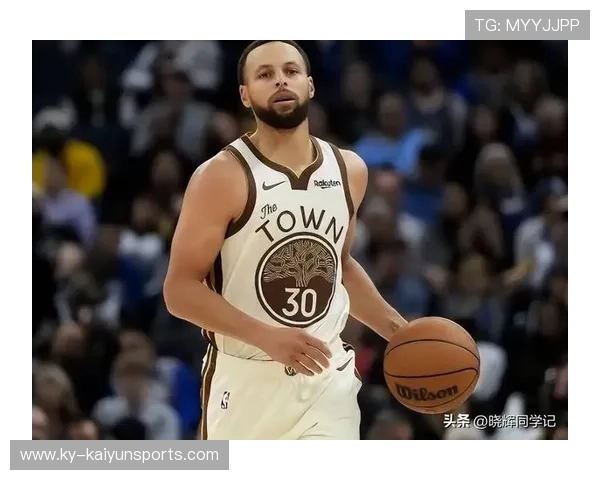 勇士调兵遣将：库里的跑位继续牵动对手防线