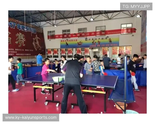 乒乓球俱乐部完善青少年训练营的课程标准与评估办法，乒乓球培训项目